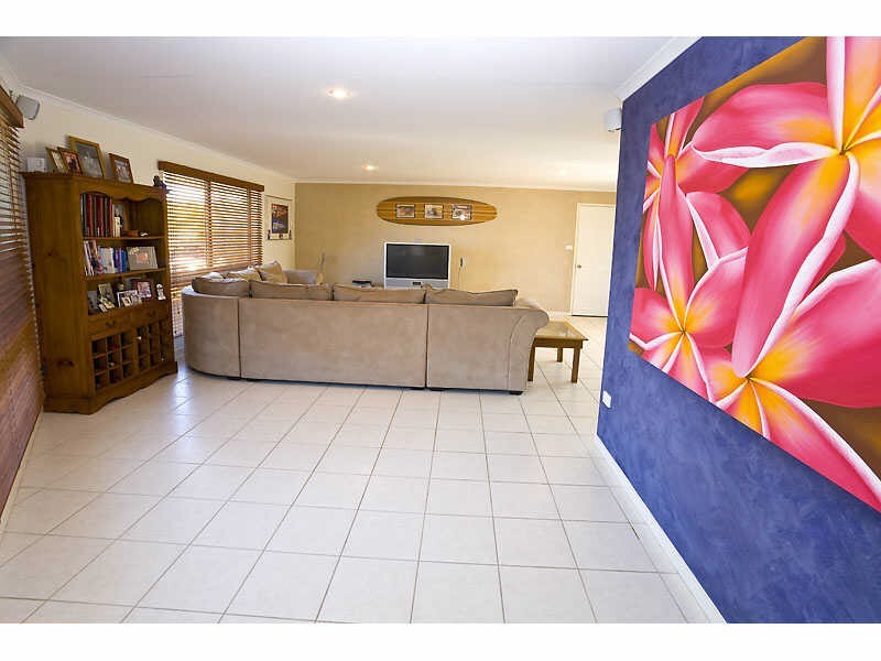 1 Lilac Crescent, Currimundi QLD 4551