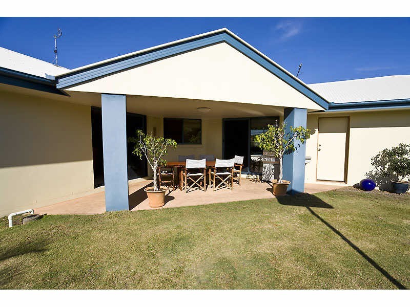 1 Lilac Crescent, Currimundi QLD 4551