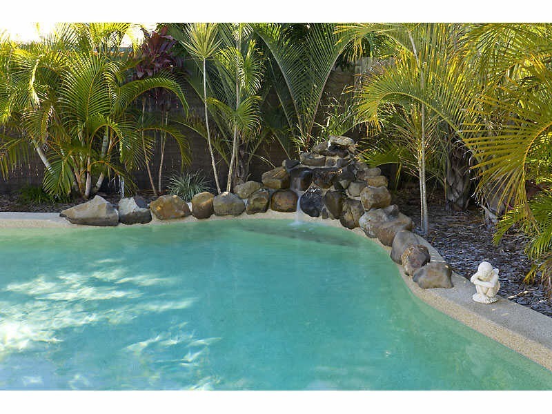 1 Lilac Crescent, Currimundi QLD 4551