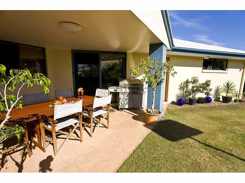 1 Lilac Crescent, Currimundi QLD 4551