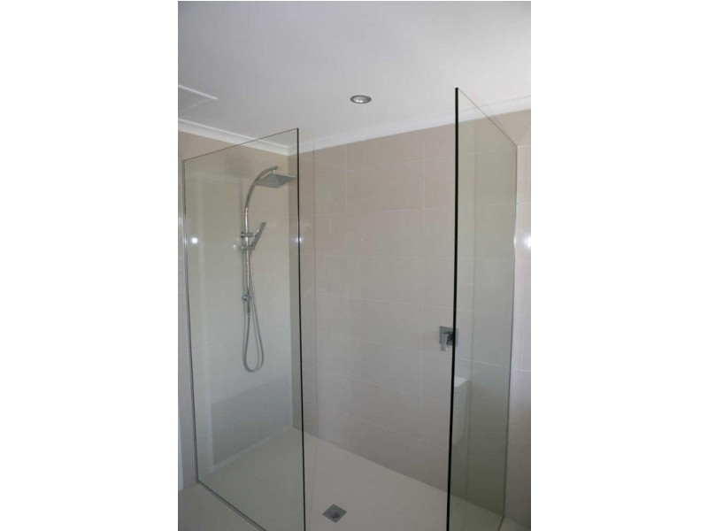 2 Tandara Street, Warana QLD 4575