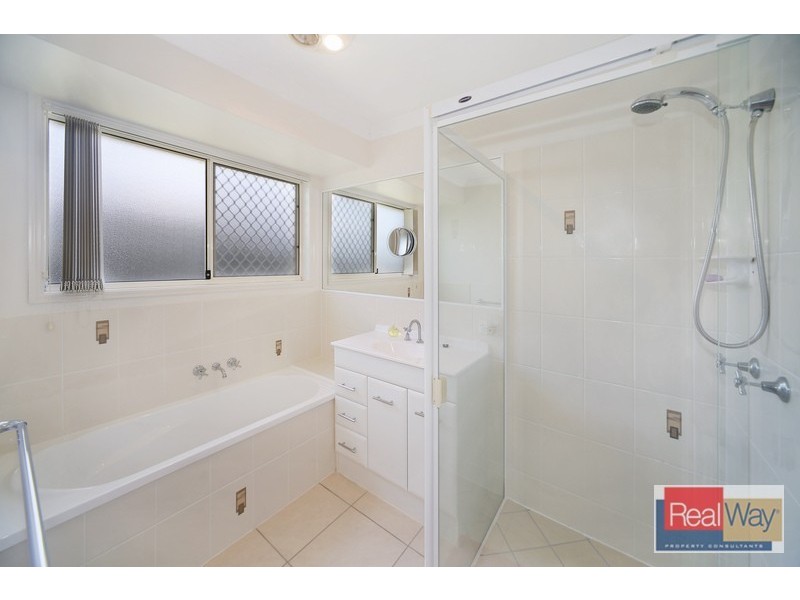 5 Kingsley Court, Little Mountain QLD 4551