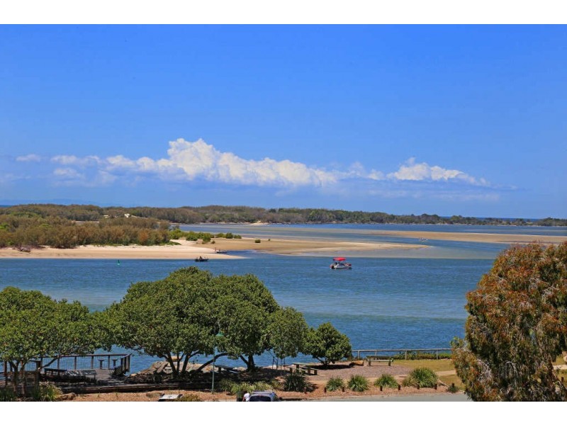 21/3 Landsborough Parade, Golden Beach QLD 4551