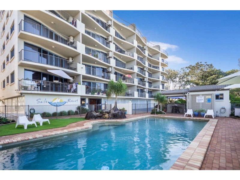 21/3 Landsborough Parade, Golden Beach QLD 4551