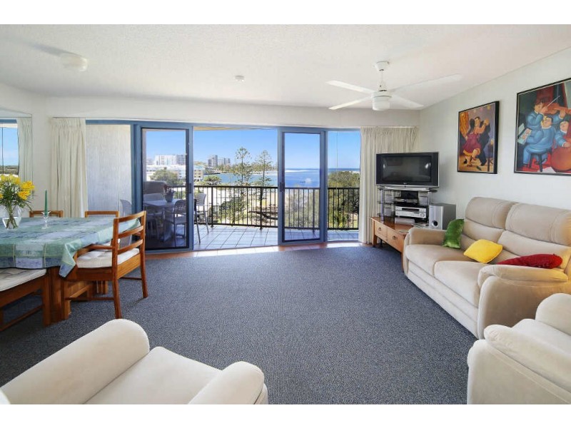21/3 Landsborough Parade, Golden Beach QLD 4551