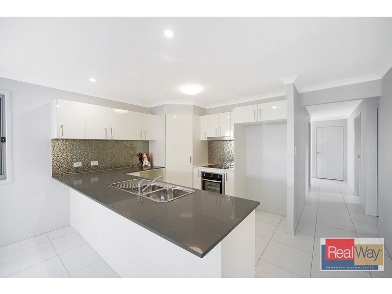 9 Chestnut Crescent, Caloundra West QLD 4551