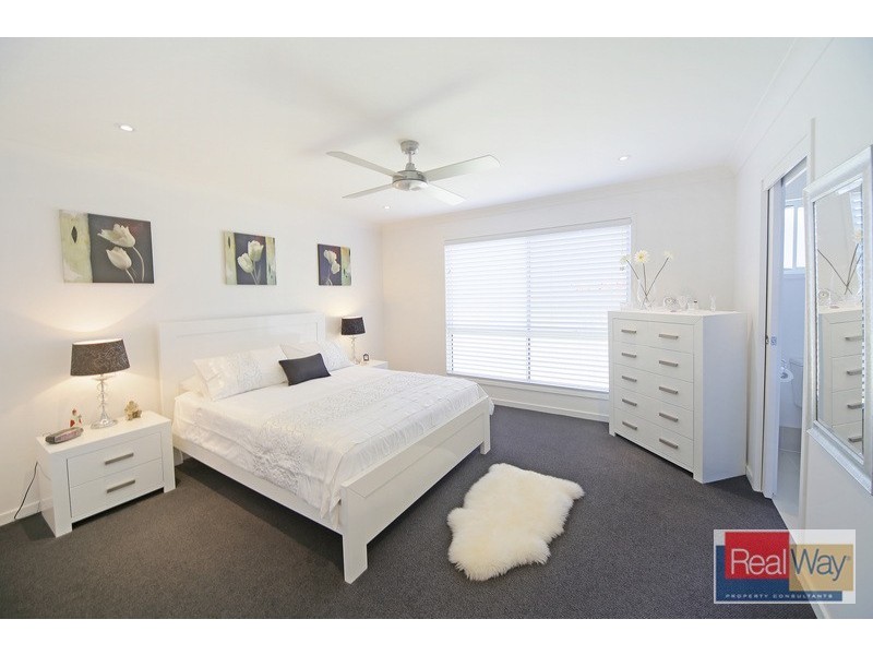 31 Apple Crescent, Caloundra West QLD 4551