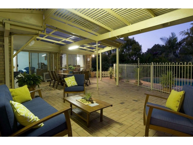 5 Homestead Drive, Little Mountain QLD 4551