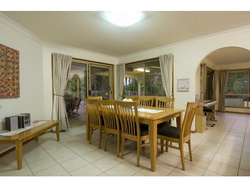 5 Homestead Drive, Little Mountain QLD 4551