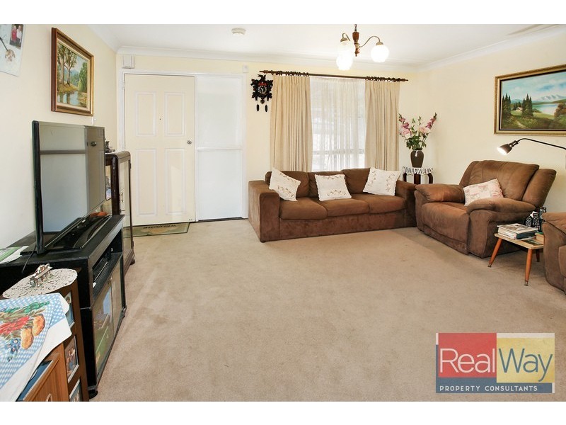 50 Enfield Crescent, Battery Hill QLD 4551