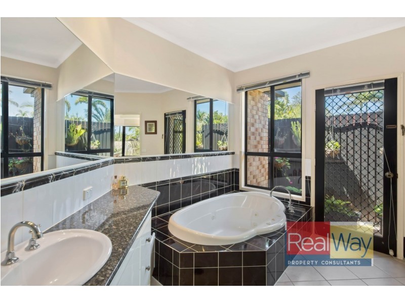 11 Homestead Drive, Little Mountain QLD 4551