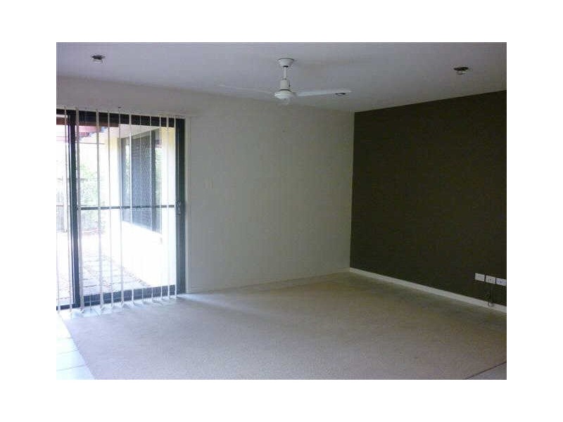 6 Wisteria Place, Currimundi QLD 4551