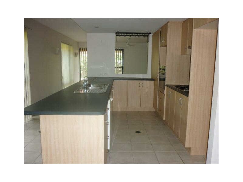 6 Wisteria Place, Currimundi QLD 4551