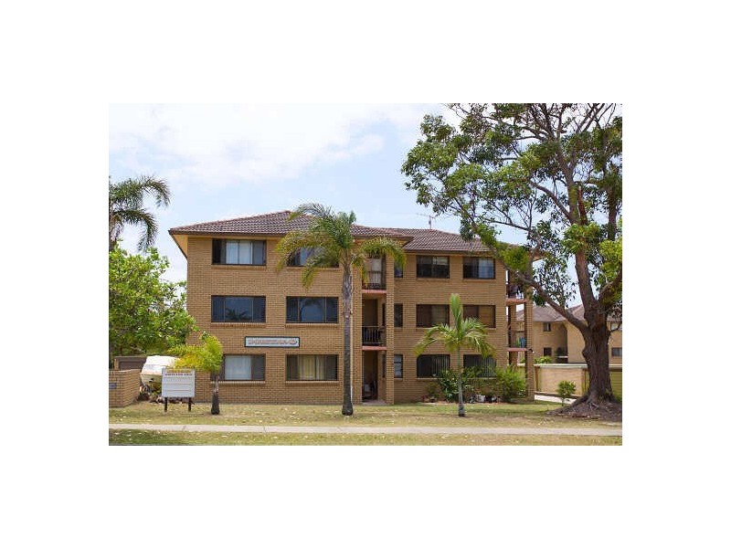 8/8 Coonowrin Street, Currimundi QLD 4551