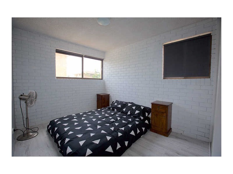 8/8 Coonowrin Street, Currimundi QLD 4551