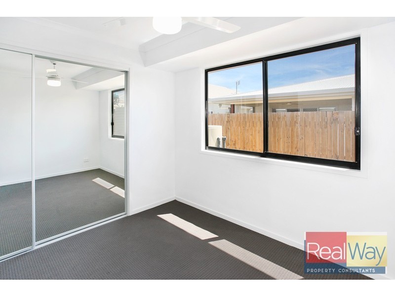 1/52 Amber Drive, Caloundra West QLD 4551