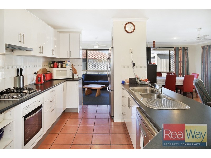 14 Bush Nut Court, Little Mountain QLD 4551