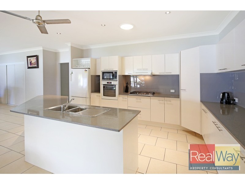 3 Tulloch Close, Little Mountain QLD 4551