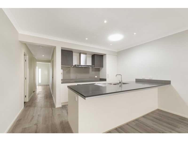 42 Amber Drive, Caloundra West QLD 4551