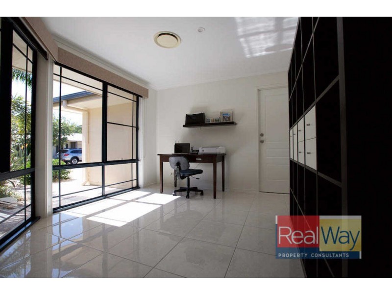 4 Satinash Street, Meridan Plains QLD 4551