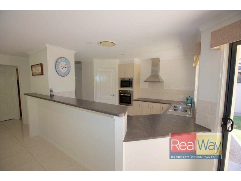 4 Satinash Street, Meridan Plains QLD 4551