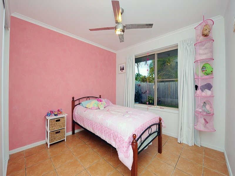 1 Snapper Street, Little Mountain QLD 4551
