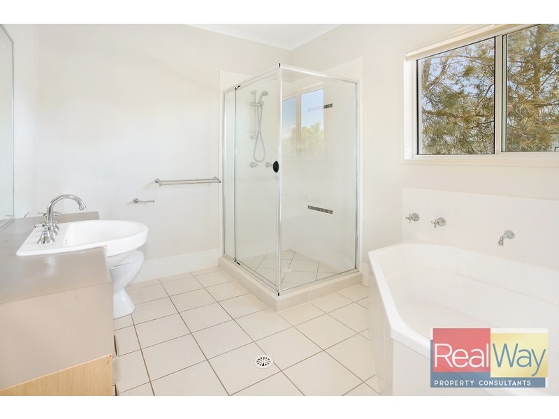7 Columba Place, Golden Beach QLD 4551