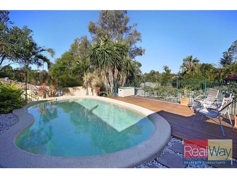 6 Stradbroke Drive, Little Mountain QLD 4551