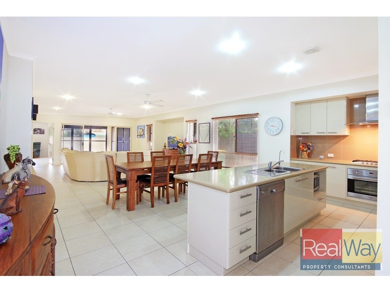 5 Currimundi Road, Currimundi QLD 4551