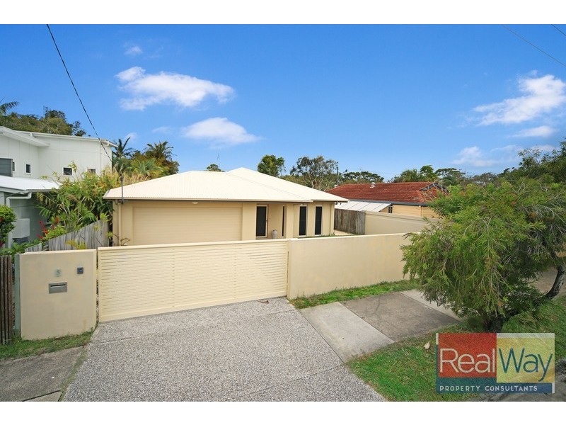 5 Currimundi Road, Currimundi QLD 4551