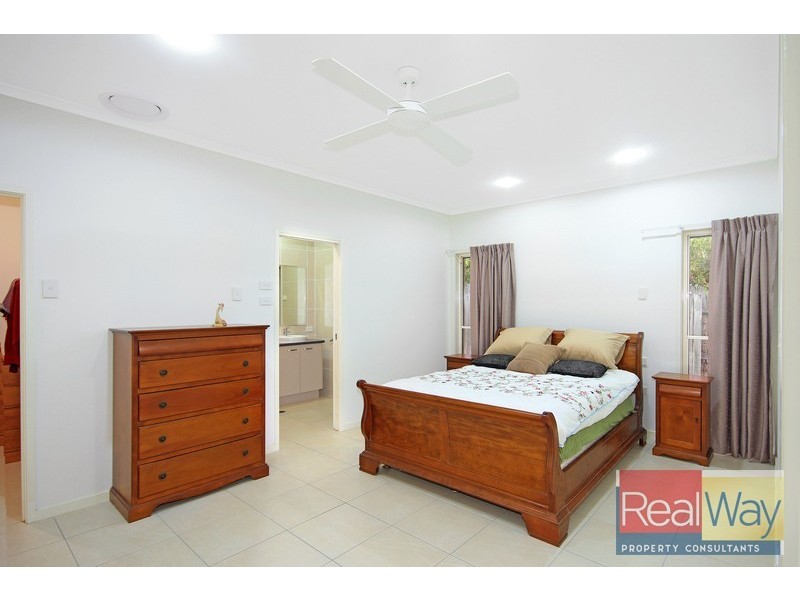 5 Currimundi Road, Currimundi QLD 4551