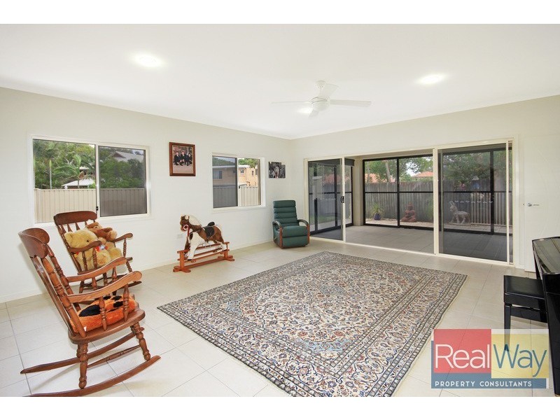 5 Currimundi Road, Currimundi QLD 4551