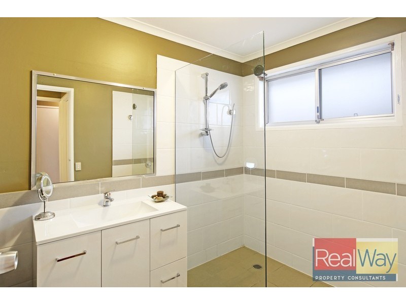 35 Paget Street, Mooloolah Valley QLD 4553