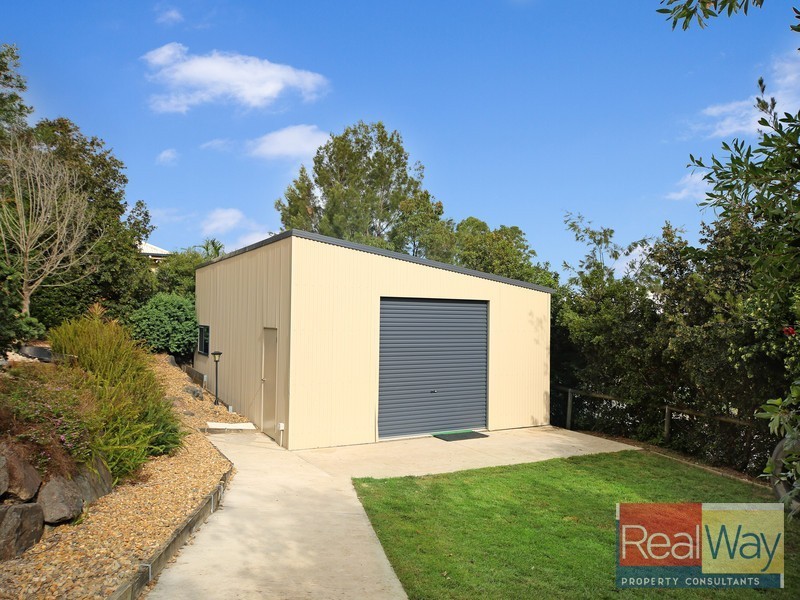 17 Viewland Drive, Mooloolah Valley QLD 4553