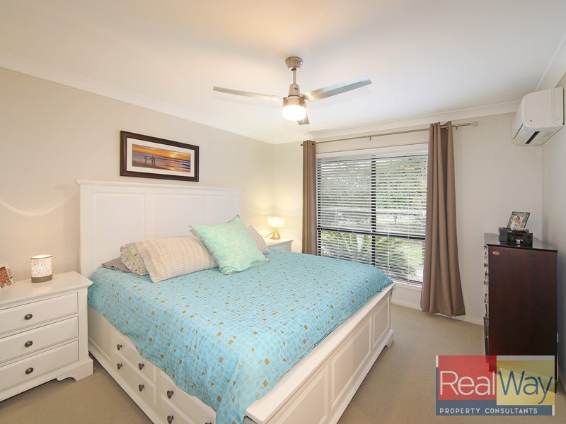 17 Viewland Drive, Mooloolah Valley QLD 4553