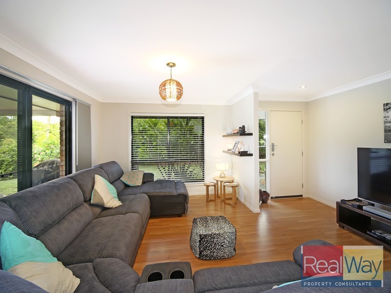17 Viewland Drive, Mooloolah Valley QLD 4553