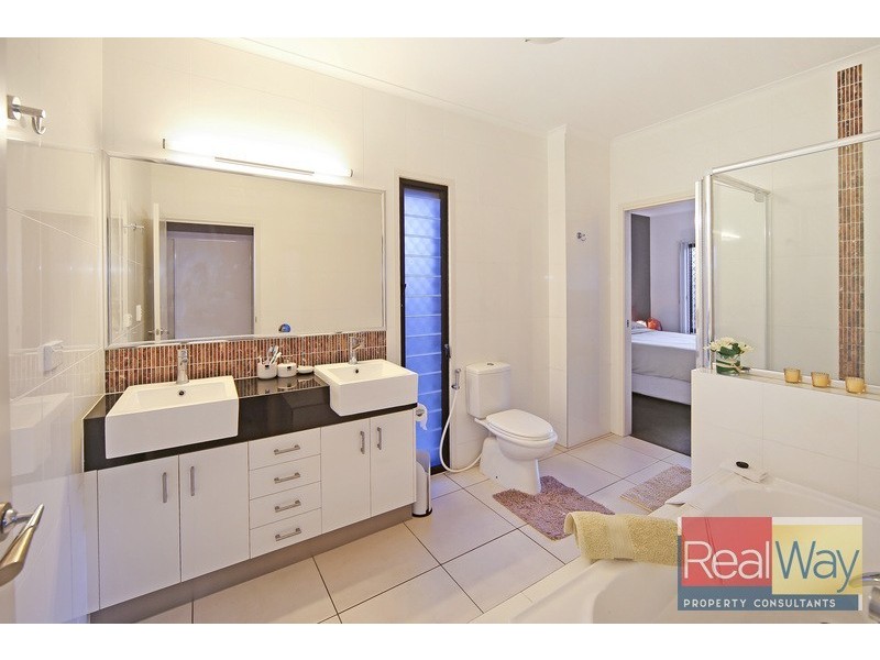 30 Elvena Circuit, Little Mountain QLD 4551