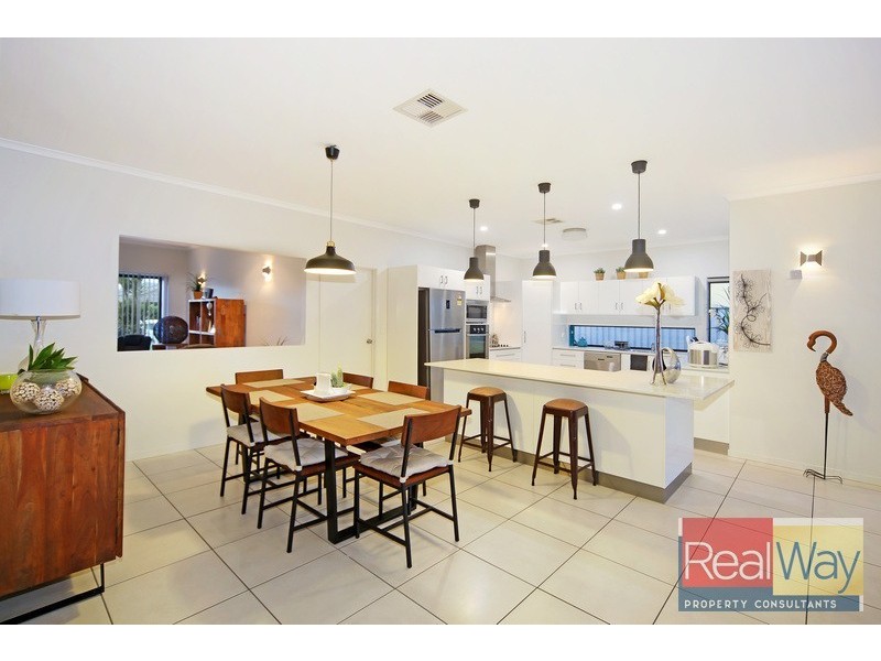 30 Elvena Circuit, Little Mountain QLD 4551