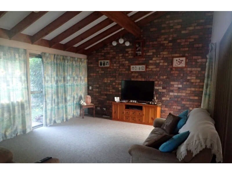 39 Kookaburra Crescent, Bokarina QLD 4575