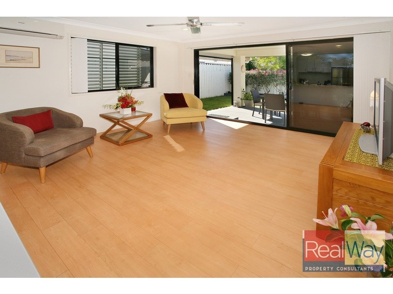 2/10 Tamarind Street, Meridan Plains QLD 4551