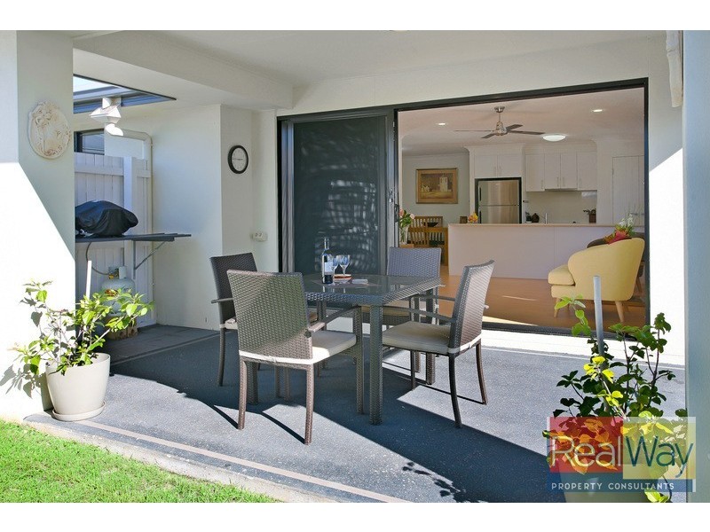 2/10 Tamarind Street, Meridan Plains QLD 4551