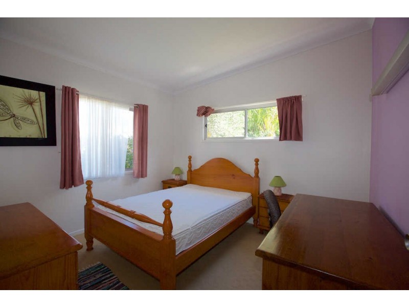 38 Taylor Ave, Golden Beach QLD 4551