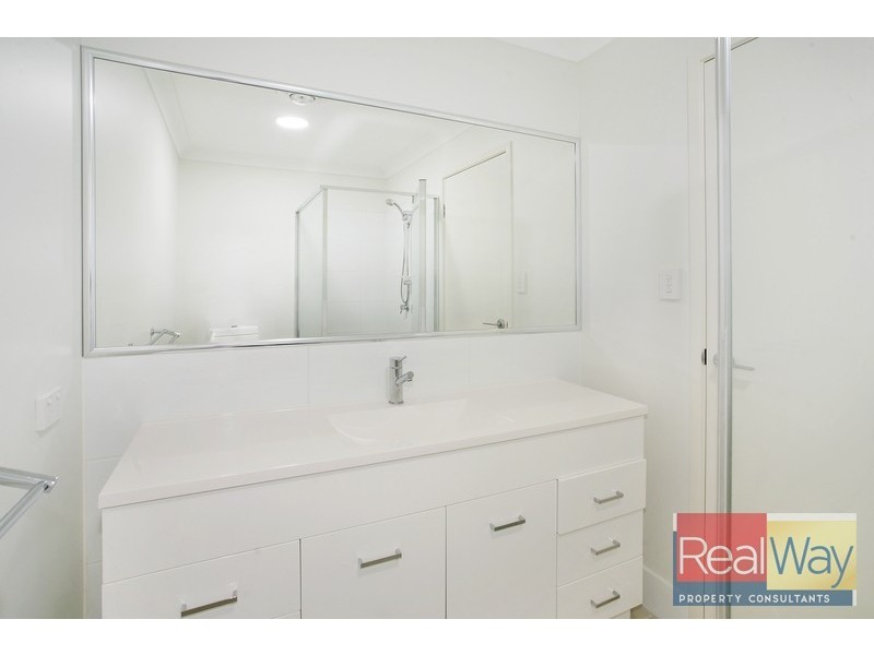 19/17 Greensboro Place, Little Mountain QLD 4551