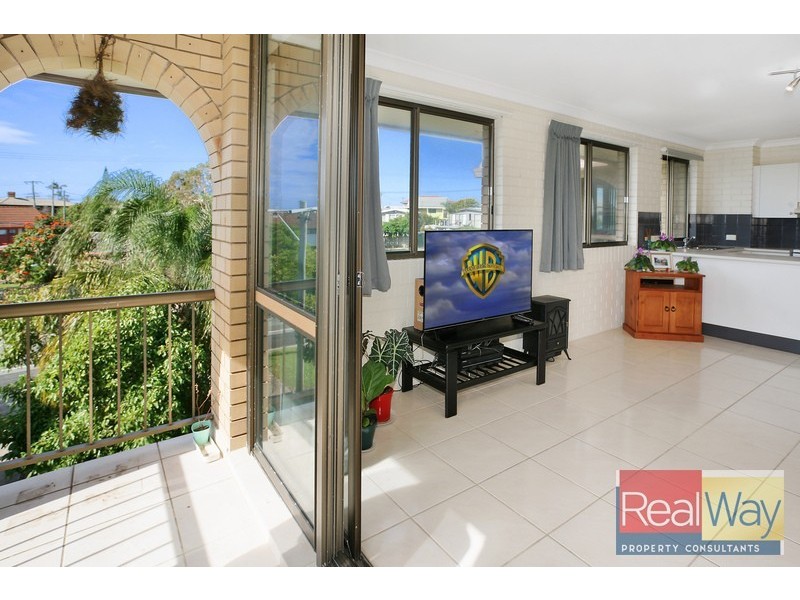 11/6 Coonowrin Street, Battery Hill QLD 4551