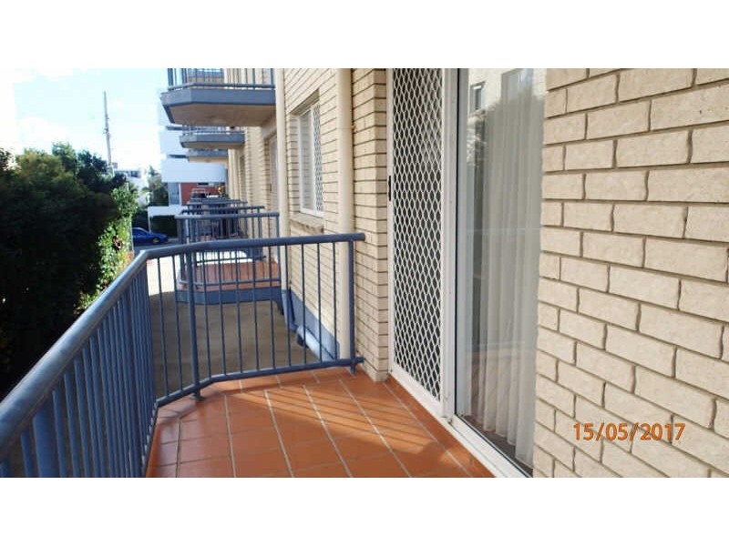 2/1 Latona Ave, Caloundra QLD 4551