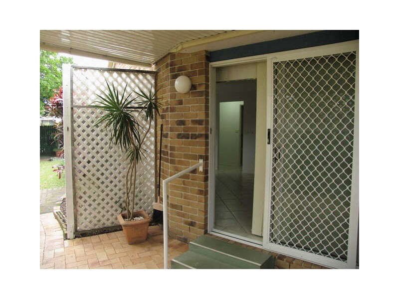 6/50 Omrah Ave, Caloundra QLD 4551