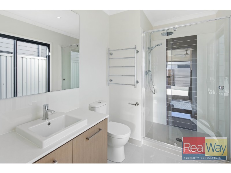 76 Amber Drive, Caloundra West QLD 4551