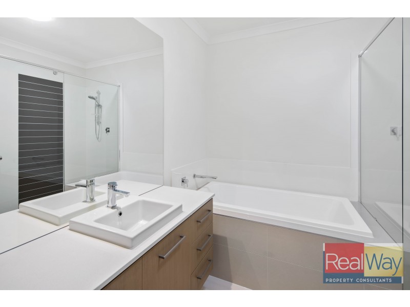 76 Amber Drive, Caloundra West QLD 4551