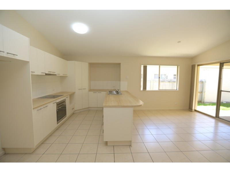 10 Stavewood Street, Meridan Plains QLD 4551