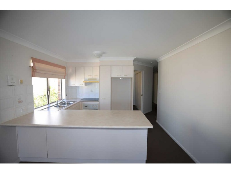 5/10 Mahia Terrace, Kings Beach QLD 4551